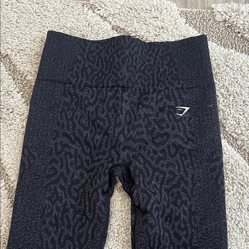 Gymshark Women's Black Patterned Leggings - Picture 4 of 6
